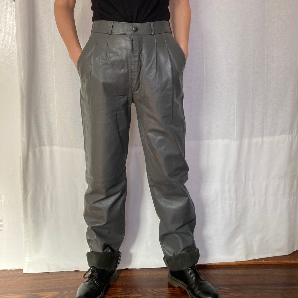 VINTAGE GRAY HIGH RISE LEATHER PANTS